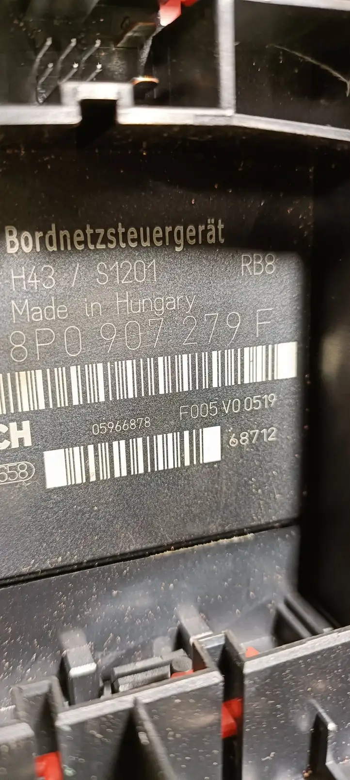 Audi A3/S3 8P (2004 - 2008) 8P0907279F Модуль комфорта — фото 3