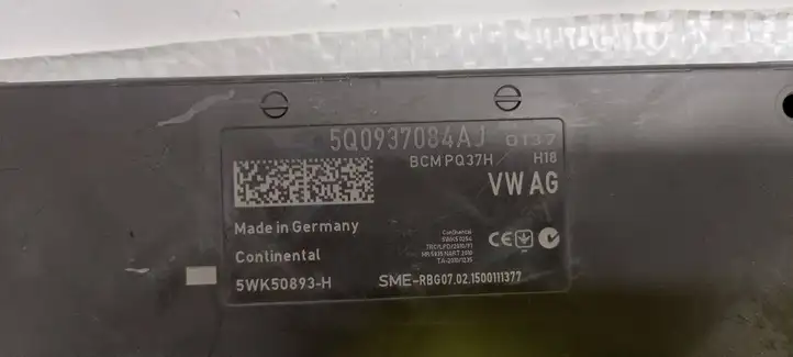 Skoda Octavia Mk3 (5E) (2013 - 2019) 5Q0937084AJ Модуль комфорта — фото 3