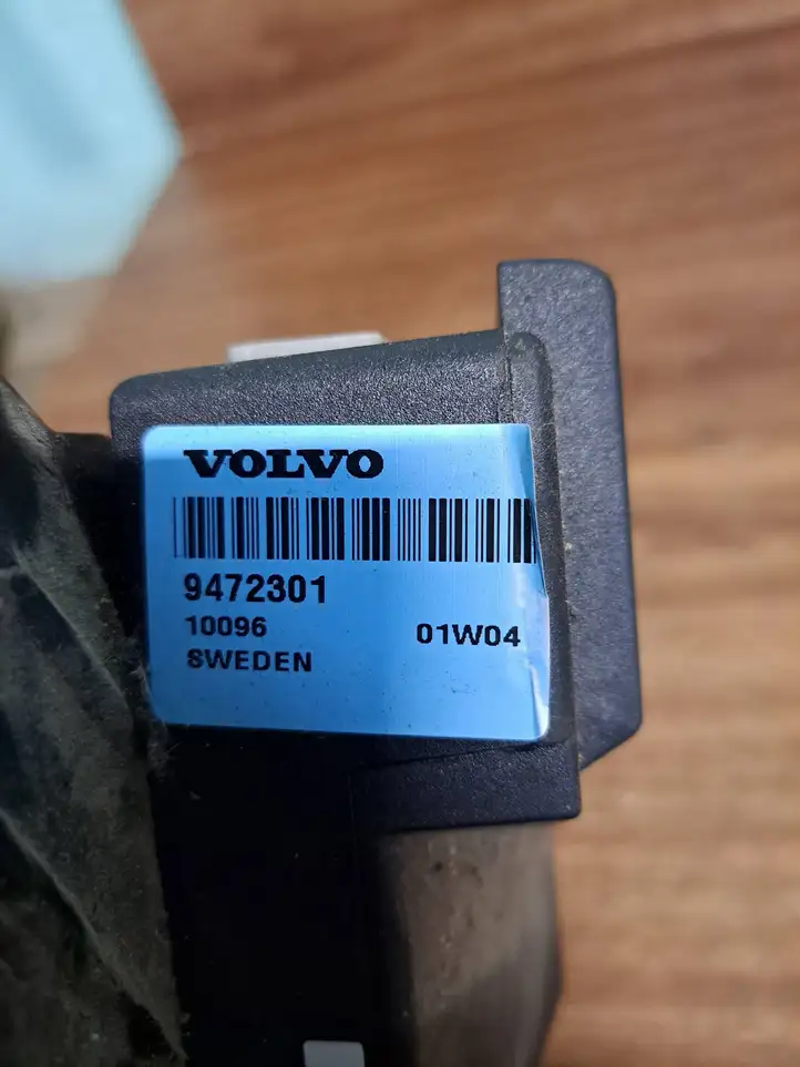 Volvo V70 (2000 - 2004) 9472301 Усилитель звука — фото 2