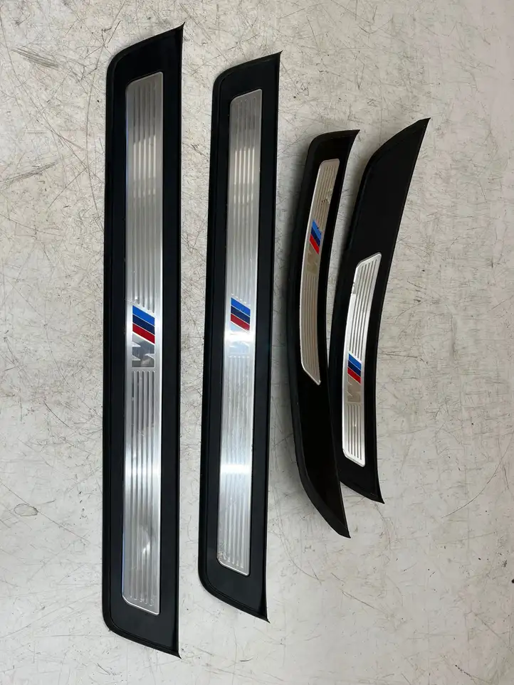 BMW 5 F10 F11 (2009 - 2016) Внутренняя обшивка порога (комплект) — фото 1