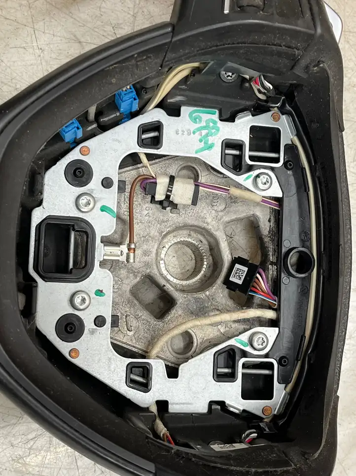 BMW 5 F10 F11 (2009 - 2016) Руль — фото 8