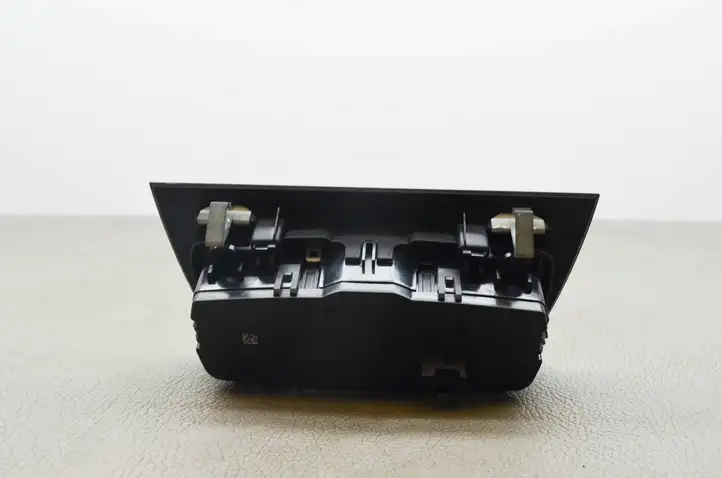 BMW 3 F30 F35 F31 (2012 - 2018) 9265305 Включатель фонарей — фото 4