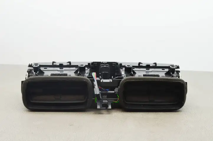 BMW 3 F30 F35 F31 (2012 - 2018) 9347436 Воздушная решетка панели — фото 3