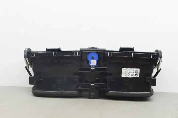 BMW 3 F30 F35 F31 (2012 - 2018) 9347436 Воздушная решетка панели — фото 6