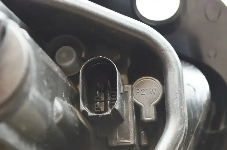 Seat Ibiza IV (6J,6P) (2008 - 2017) 6J4945258D Задний фонарь в кузове — фото 7