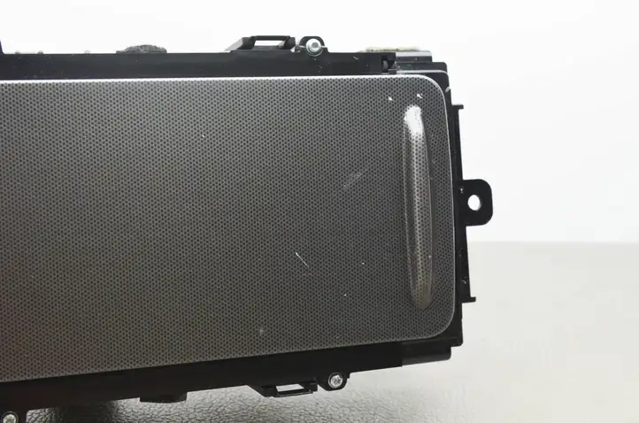 Land Rover Range Rover Sport L494 (2013 - 2017) DK62045H62BD Передний подстаканник — фото 2
