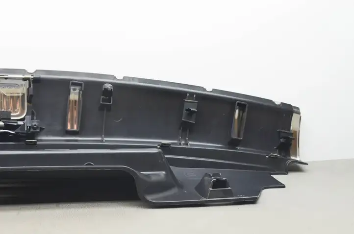 Audi Q5 SQ5 (2008 - 2012) 8R0864513C Отделка порога багажника — фото 10