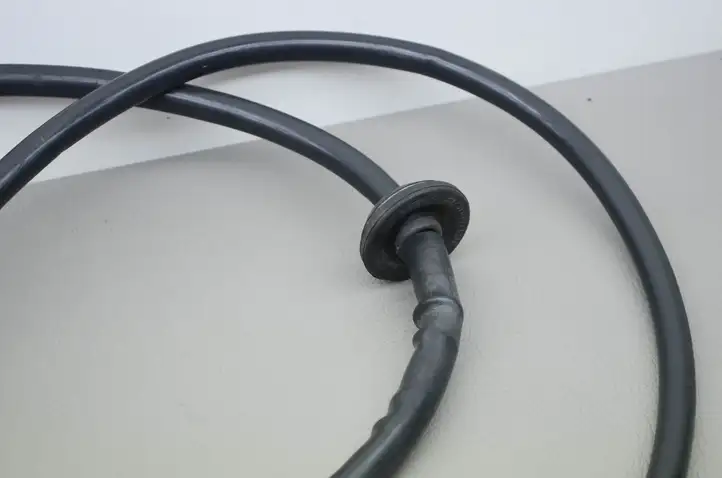 Volkswagen Touareg I (2002 - 2010) 7L0971841C Плюсовой провод аккумулятора — фото 5