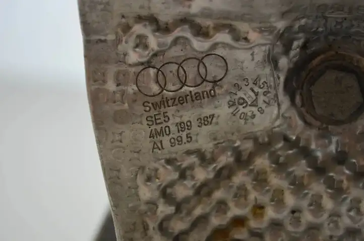 Audi A4 S4 B9 (2015 - 2019) 8W0199307H Кронштейн двигателя — фото 7