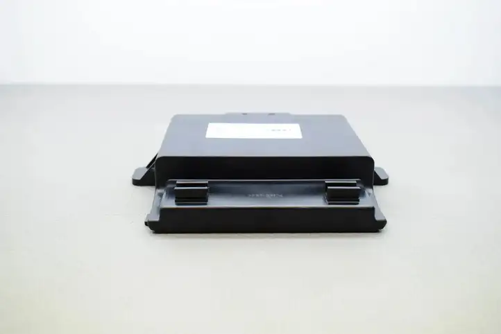 Skoda Rapid (NH) (2012 - 2019) 8K0959663G Реле выравнивания напряжения — фото 4