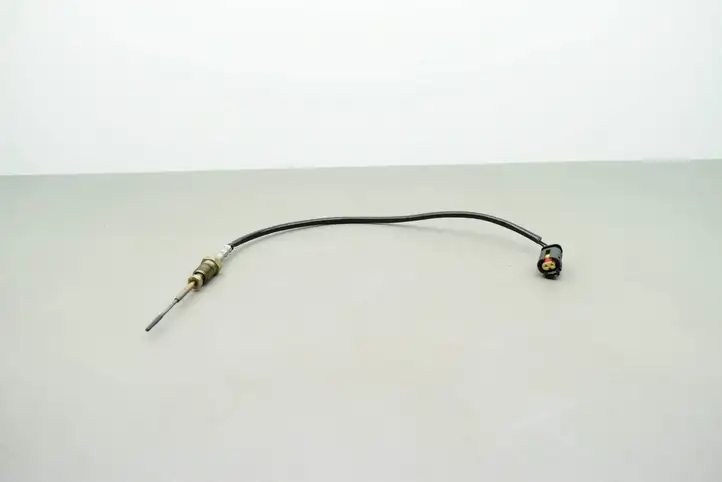 BMW 3 F30 F35 F31 (2012 - 2018) 8570234 Датчик температуры масла — фото 1