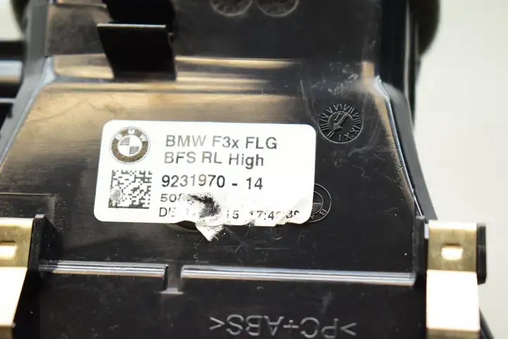 BMW 3 F30 F35 F31 (2012 - 2018) 9231970 Воздушная решетка панели — фото 8