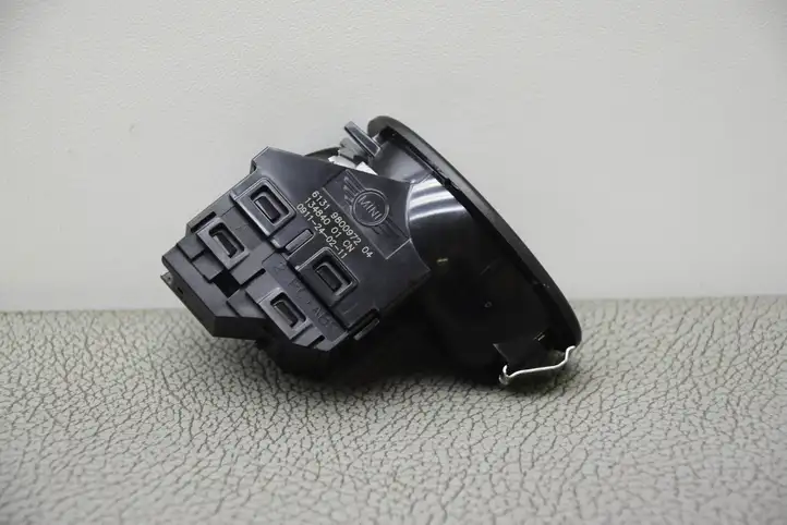 Mini Cooper Countryman R60 (2010 - 2016) 9800972 Блок кнопок стеклоподъемников — фото 5