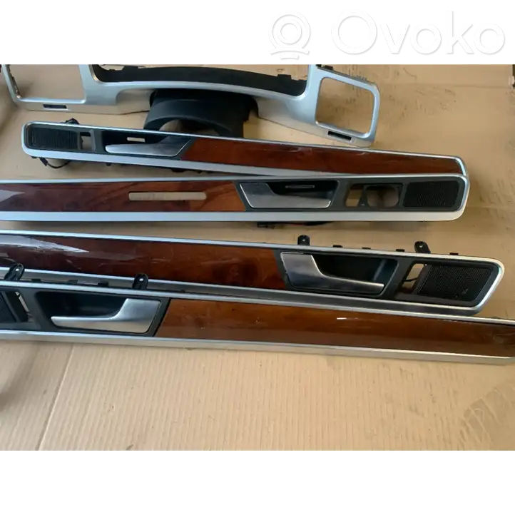 Volkswagen Touareg II (2010 - 2018) 7P1863216A Декоративная отделка — фото 2