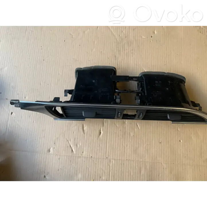 Audi A6 C7 (2011 - 2014) 4G2820951 Центральный воздушный дефлектор — фото 2