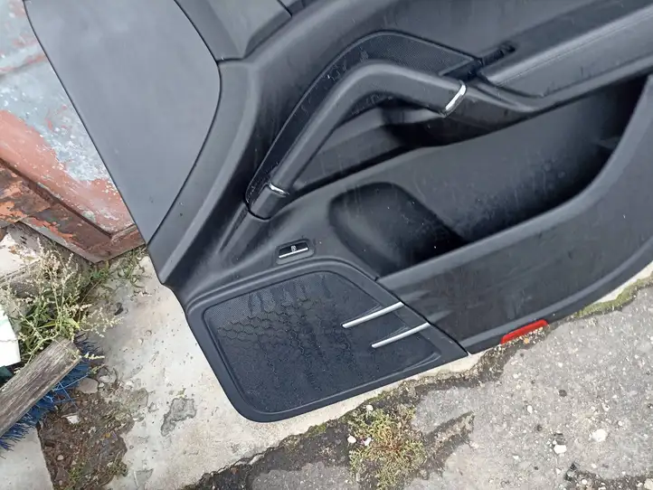 Porsche Cayenne (92A) (2011 - 2017) Обшивка передней двери — фото 3