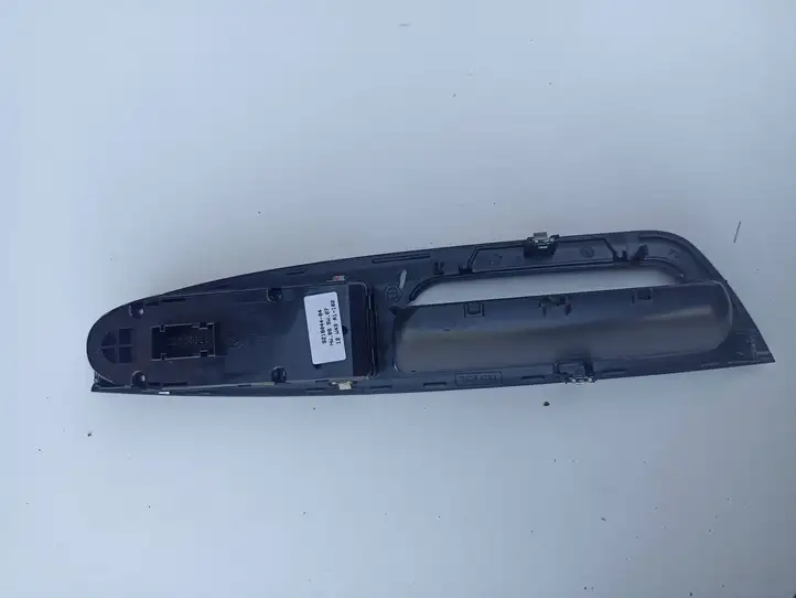 BMW X5 E70 (2006 - 2013) 9218044 Кнопка стеклоподъемников — фото 3