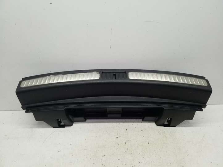 Porsche Macan (2014 - 2018)  95B864483J Отделка порога багажника
