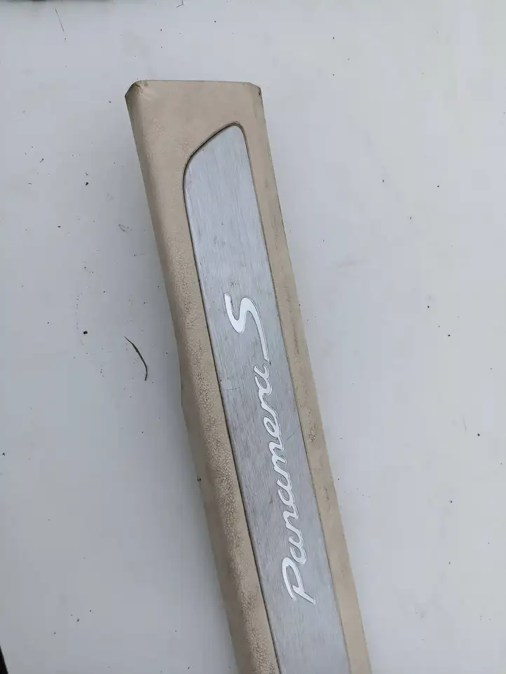 Porsche Panamera (970) (2013 - 2016) 970555517 Внутренняя отделка переднего порога — фото 3