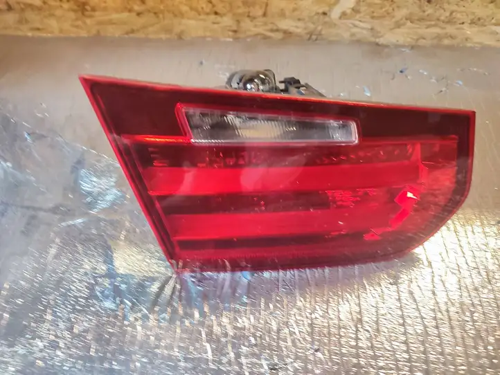 BMW 3 F30 F35 F31 (2012 - 2018) 7259915 Задний фонарь в крышке багажника — фото 1