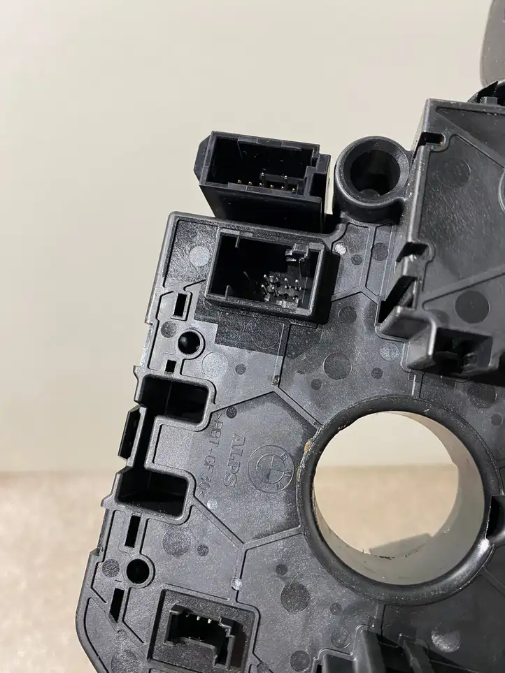 BMW X5 F15 (2013 - 2017) 9330567 Контактное кольцо SRS — фото 3