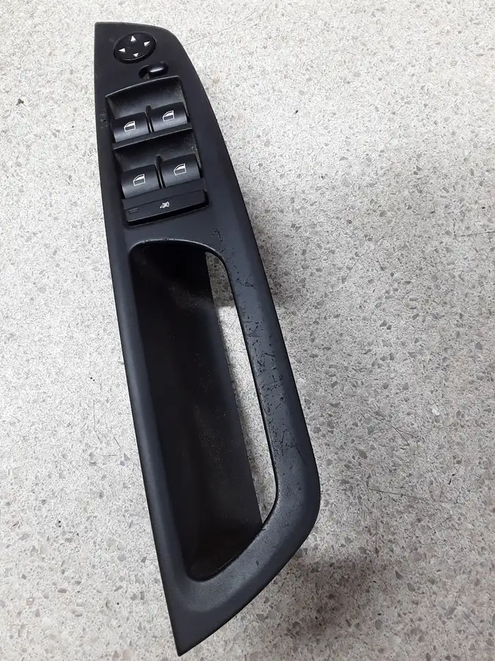BMW X5 E70 (2006 - 2013) 9122120 Кнопка стеклоподъемников — фото 1
