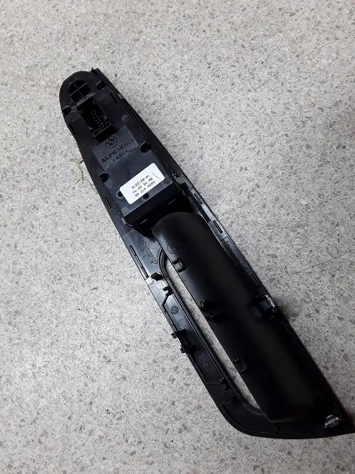 BMW X5 E70 (2006 - 2013) 9122120 Кнопка стеклоподъемников — фото 3