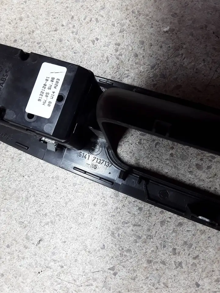 BMW X5 E70 (2006 - 2013) 9122120 Кнопка стеклоподъемников — фото 4
