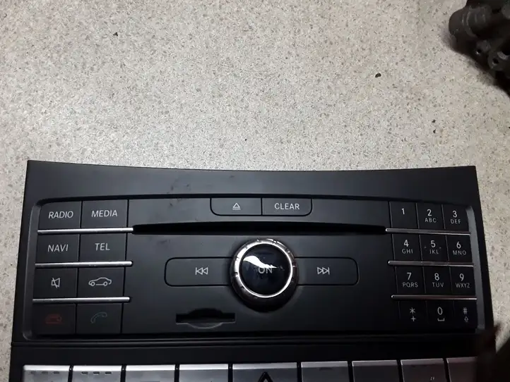 Mercedes-Benz E C207 W207 (2009 - 2017) A2189000808 Магнитола / мультимедийная система — фото 7
