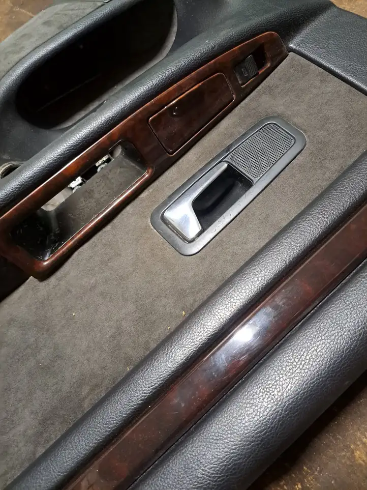 Audi A8 S8 D2 4D (1999 - 2002) 4D0867306 Обшивка задней двери — фото 2