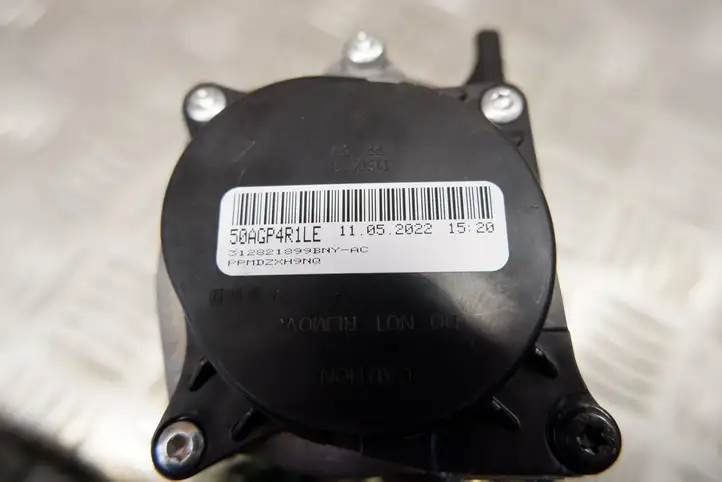 Toyota Corolla E210 E21 (2018 - ) 7336002680 Задний ремень безопасности — фото 2