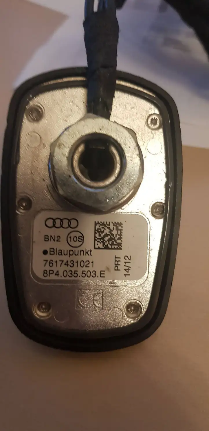 Audi A3/S3 8P (2004 - 2008) 8P4035503E GPS антенна — фото 4