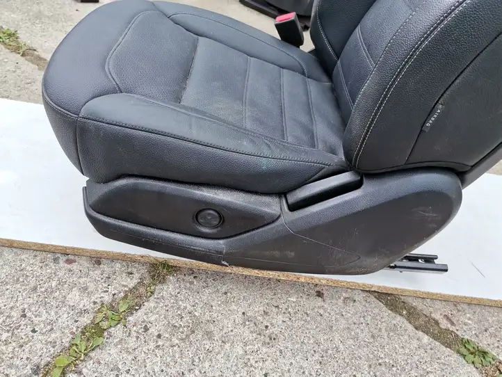 Mercedes-Benz GLE W166/C292 (2015 - 2019) A1669100122 Другое сиденье (сиденья) — фото 3
