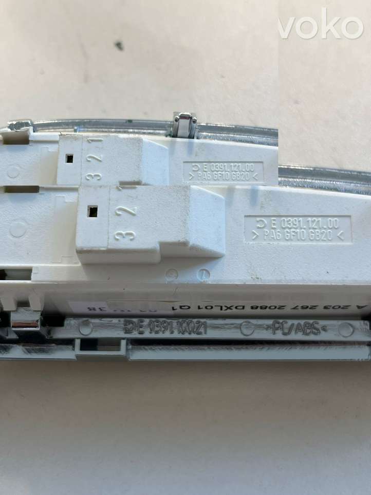 Mercedes-Benz CLK A209,C209 (2002 - 2009)  E039110021 Рамка рычага переключения передач