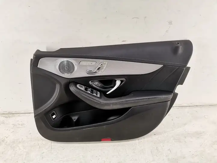 Mercedes-Benz C W205 (2014 - 2021) Обшивка передней двери — фото 1