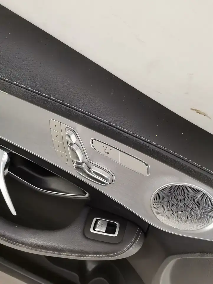 Mercedes-Benz C W205 (2014 - 2021) 2450902 Обшивка передней двери — фото 3