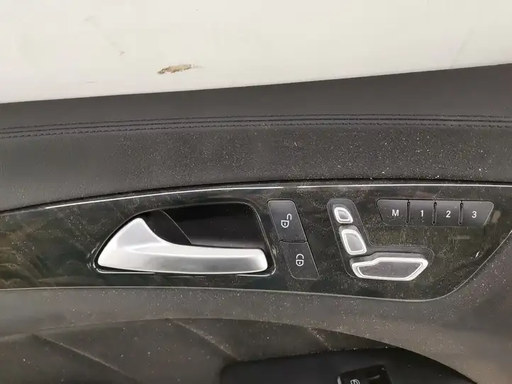 Mercedes-Benz CLS C218,X218 (2011 - 2017) A2187201170 Обшивка передней двери — фото 3