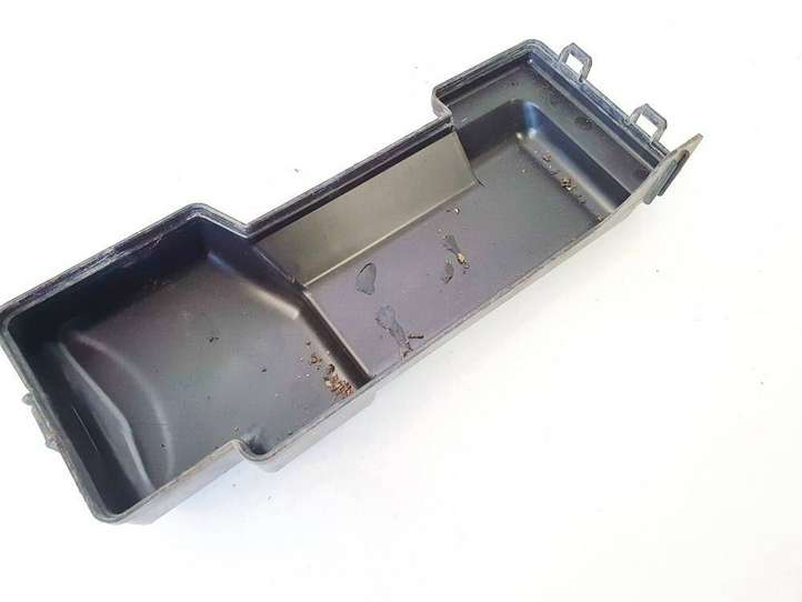 Toyota Aygo (2005 - 2008)  1931p011 Крышка ящика предохранителей