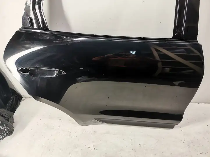 Porsche Macan (95B) (2019 - ) 95B833312A Задняя дверь — фото 2