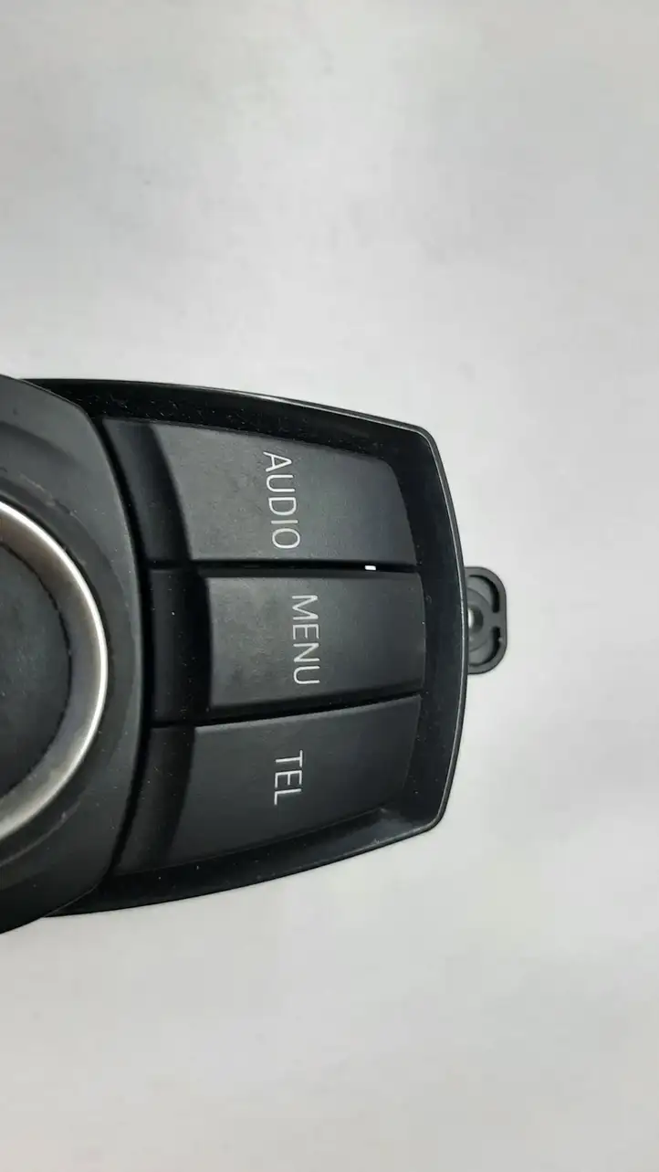 BMW 2 F22 F23 (2013 - 2017) 938167801 Кнопка фаркопа в багажнике — фото 4