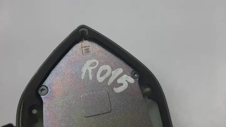Chevrolet Camaro (2018 - ) 23275786 Усилитель антенны — фото 4