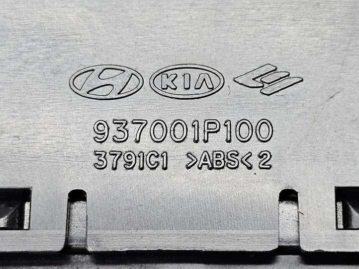 Kia Venga (2010 - 2014)  937001P100 Включатель центрального замка