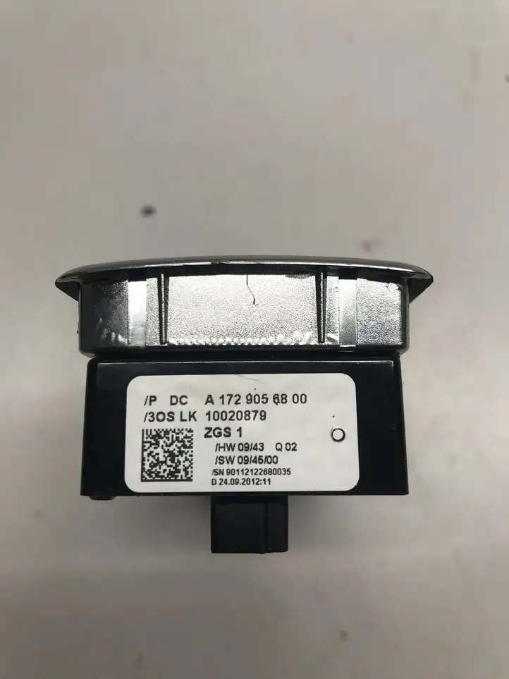 Mercedes-Benz C W204 (2007 - 2014) A1729056800 Блок кнопок стеклоподъемников — фото 7