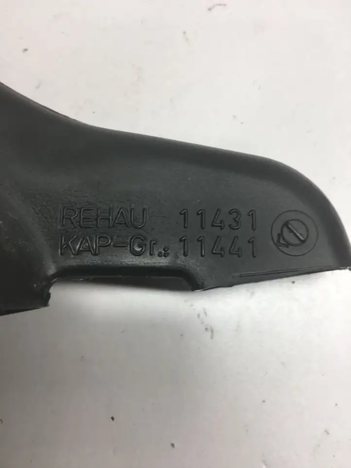 Mercedes-Benz CLA C117,X117,W117 (2013 - 2019) A2468310546 Другая деталь консоли (туннеля) — фото 10