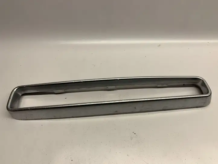 Dodge Challenger (2014 - ) 15LA133AA Передняя решетка — фото 1