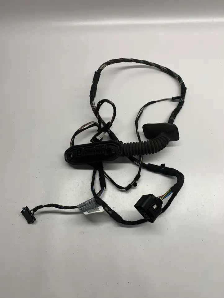 BMW 3 E90 E91 (2005 - 2012) 6930633 Прочая электропроводка — фото 1