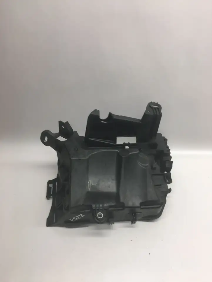 Mercedes-Benz CLA C117,X117,W117 (2013 - 2019) A2465400024 Блок предохранителей (комплект) — фото 6