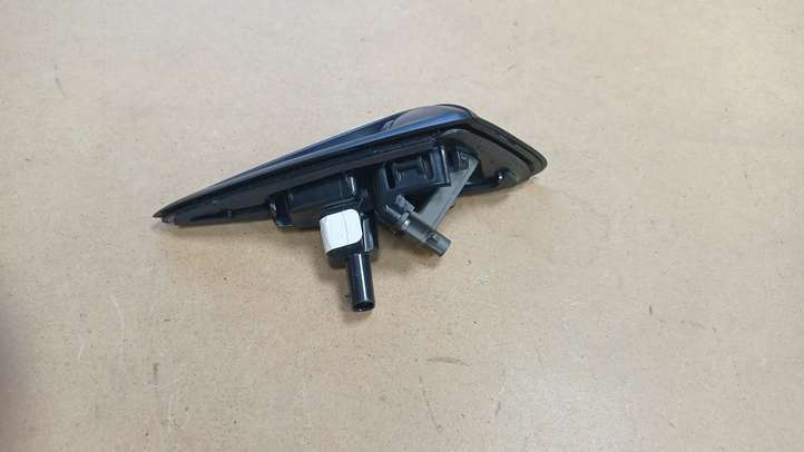 Tesla Model Y (2019 - )  182073500C Боковая камера в крыле