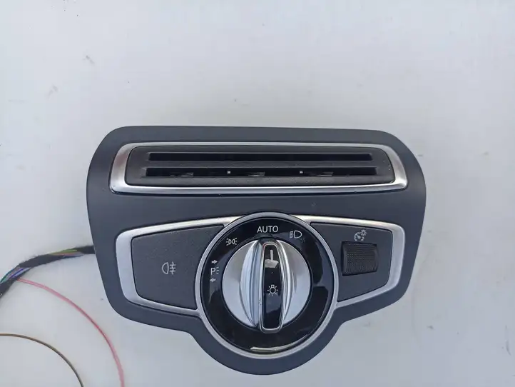 Mercedes-Benz GLC X253/C253 (2015 - ) A2059057007 Включатель фонарей — фото 4