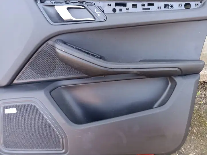 Porsche Macan (95B) (2019 - ) Обшивка передней двери — фото 5